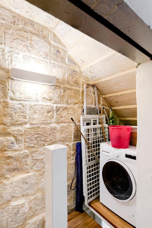 Chic, Stylish 1 Bedroom Maisonette - Close To Valletta Флоріана Екстер'єр фото